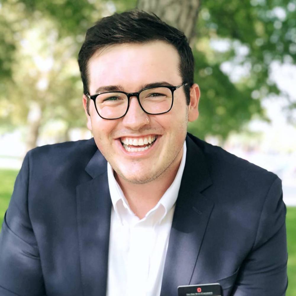 Meet your Posher, Gage